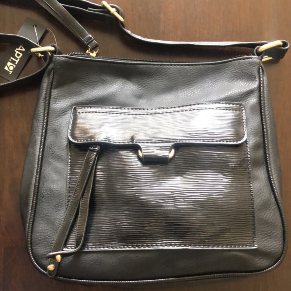 New Apt 9 Black Purse